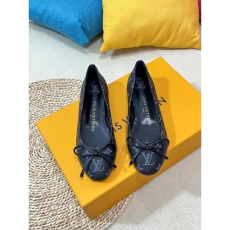 LV flat shoes